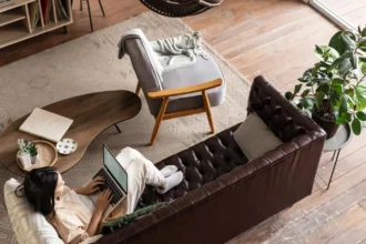 Living Room Layout Hacks for Maximum Comfort & Style